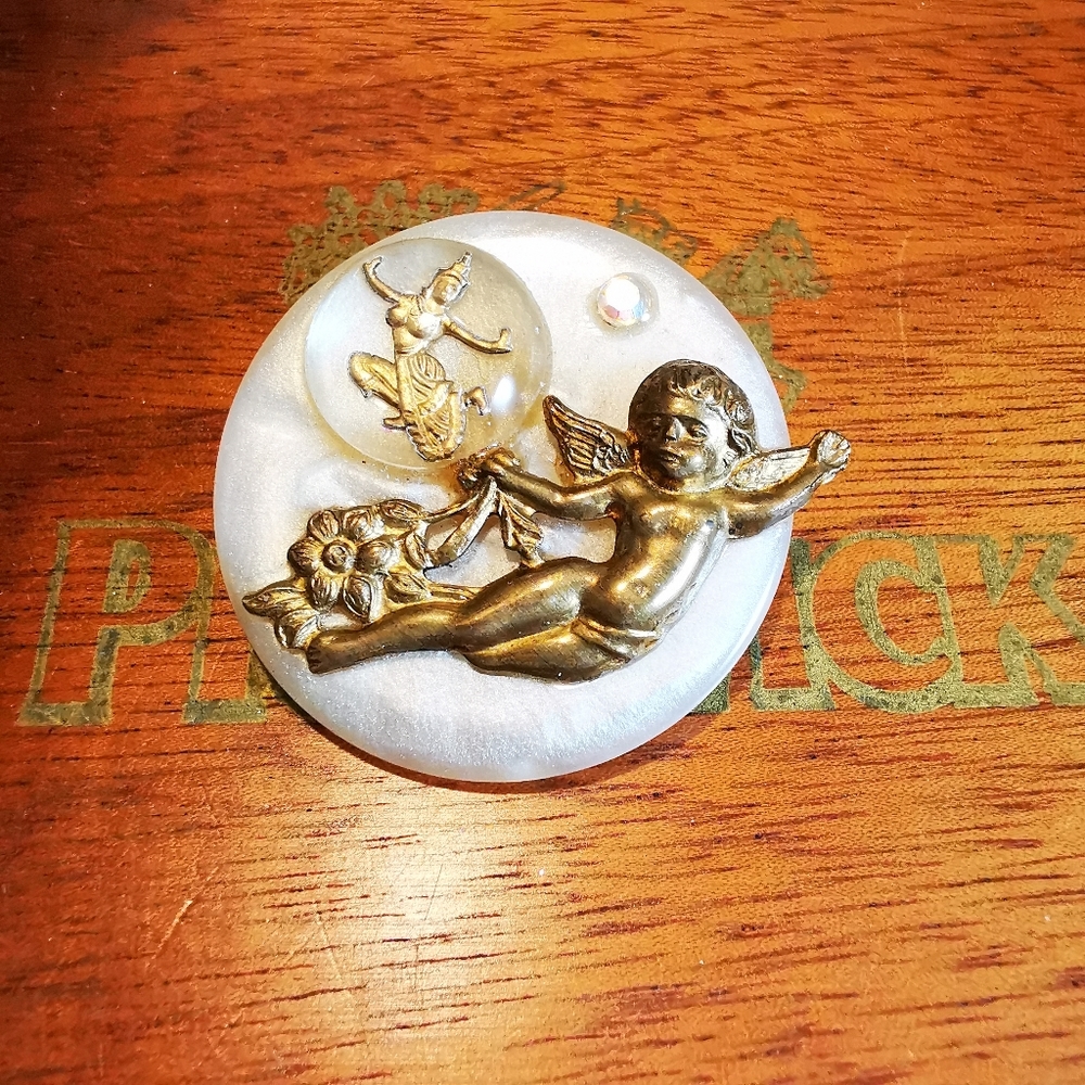 Unique Vintage Round Brooch Cherub Thai Dancer Aurora Borealis